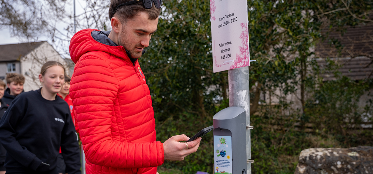 A teacher demonstrates how to play 'Beat the Street' to students in Cornwall