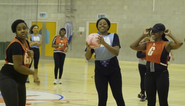 black women playing netball