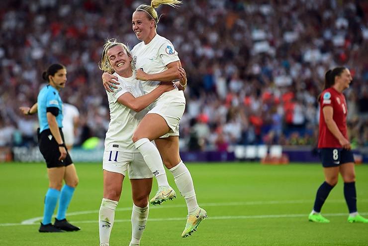Lauren Hemp and Beth Mead celebrate after scoring against Norway in the women's EURO 2021 tournament